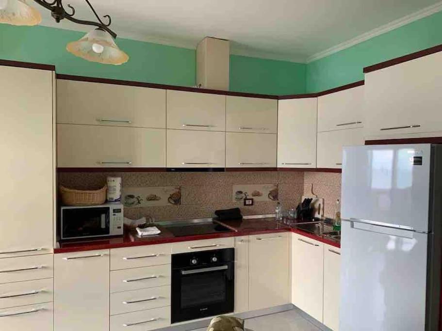 Beautiful Sea View Apartment ドゥラス エクステリア 写真