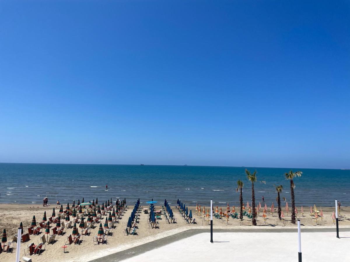 Beautiful Sea View Apartment ドゥラス エクステリア 写真