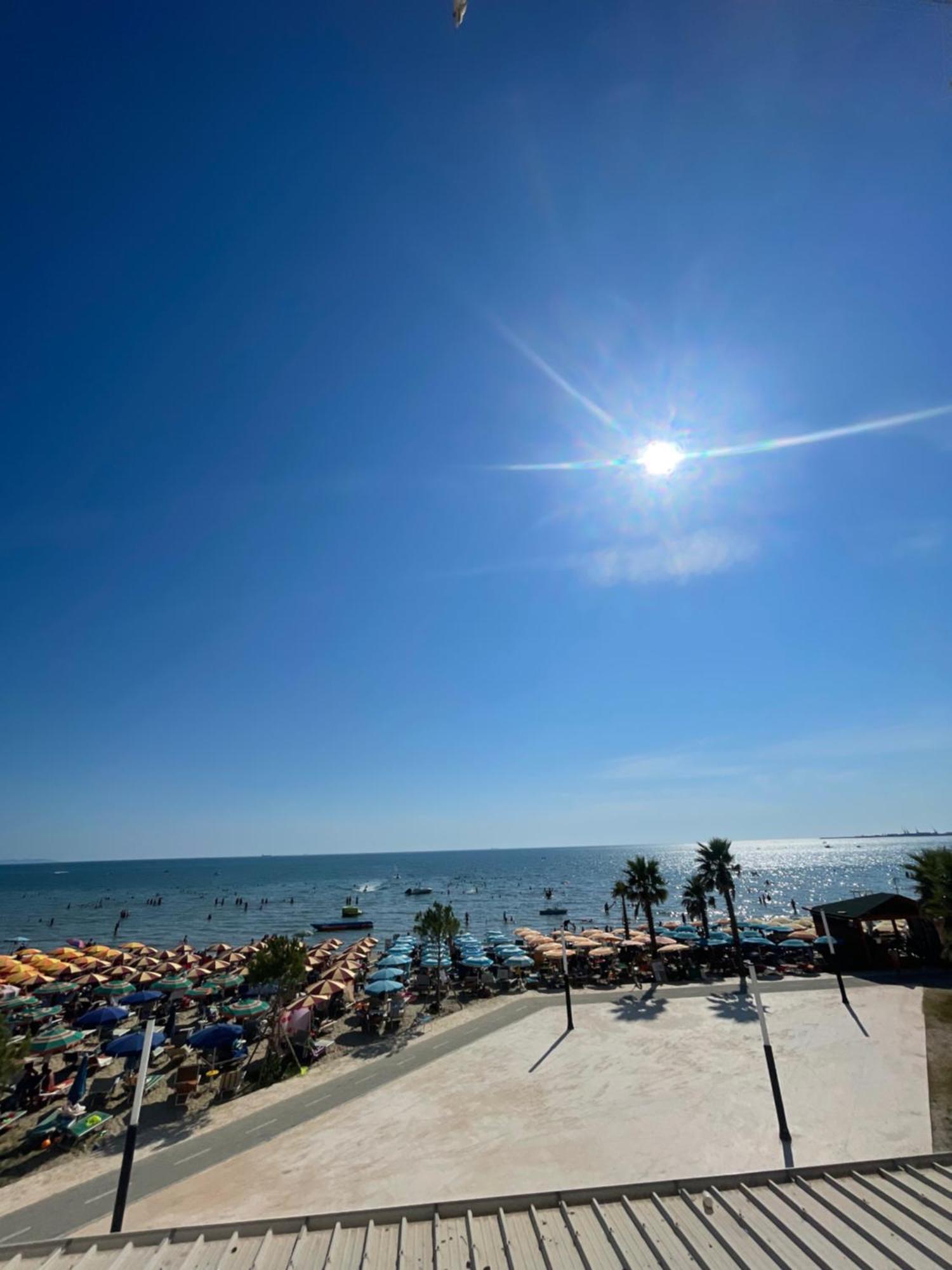 Beautiful Sea View Apartment ドゥラス エクステリア 写真